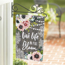 Farmhouse Bloom Garden Linen Flag