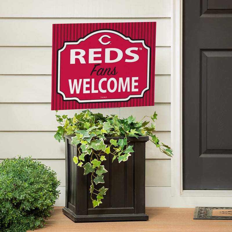Cincinnati Reds Yard Sign, "Fans Welcome"