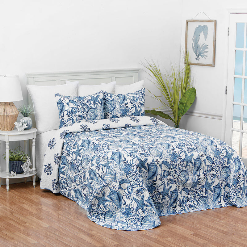 Blue Coast Shells King Bedspread