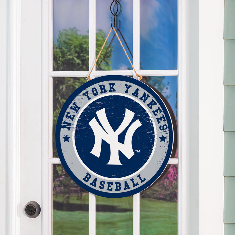 New York Yankees Round Door Decor with Hanging Rope, 18x18