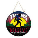 Minnesota Twins Bigfoot Round Door Décor with Hanging Rope, 18x18