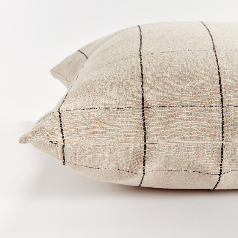 LOUIS PILLOW 24"
