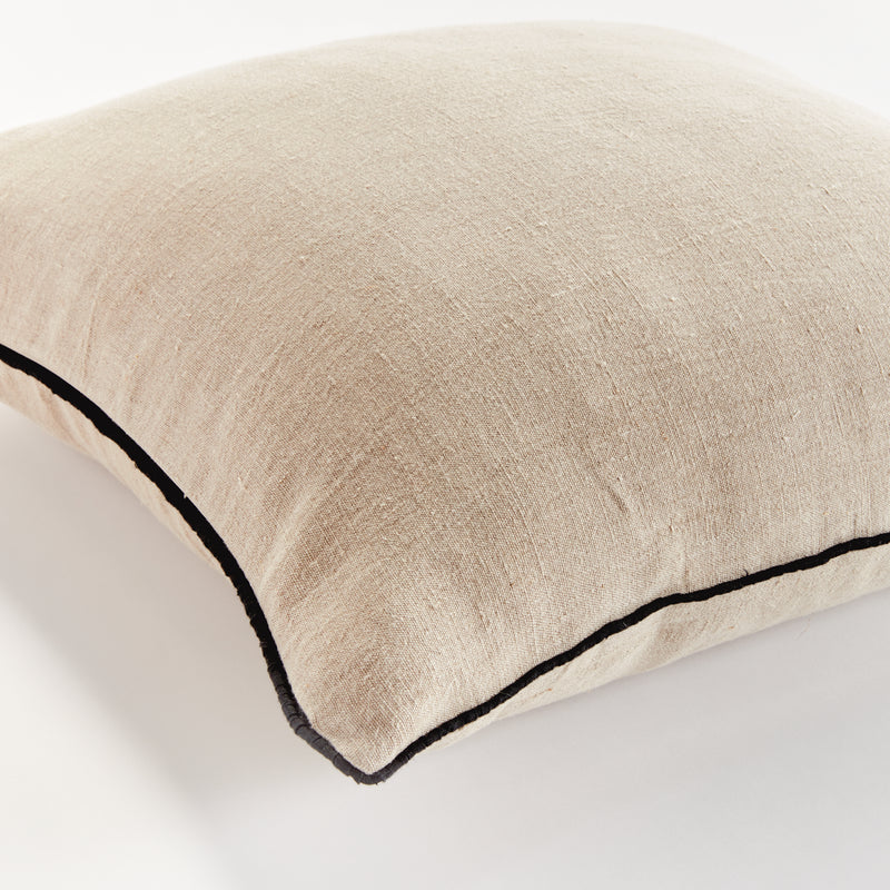 ELIAS PILLOW