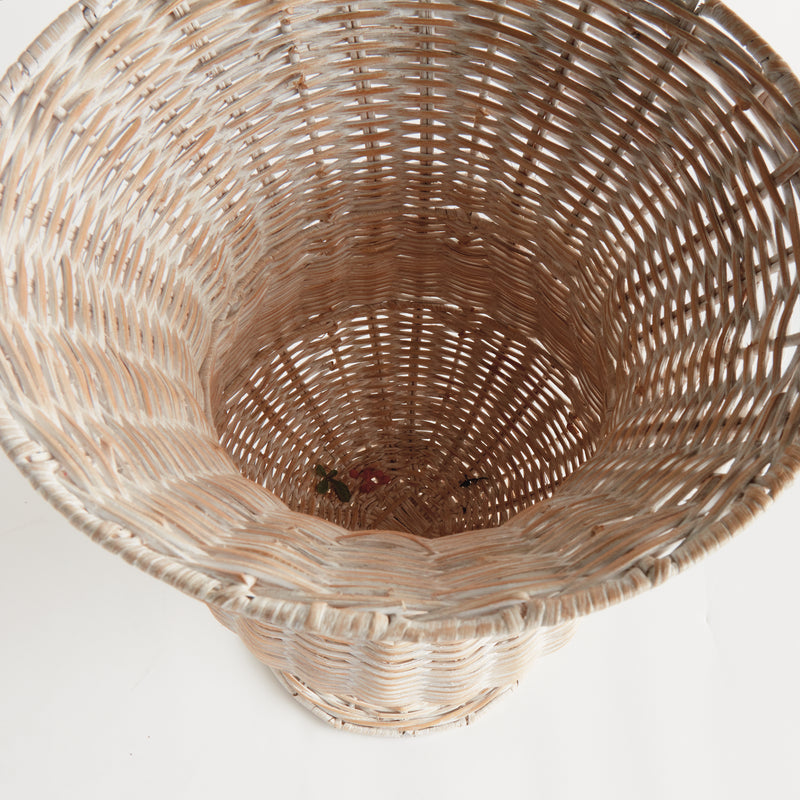 CHESAPEAKE RATTAN FOOTED URN COLLECTION