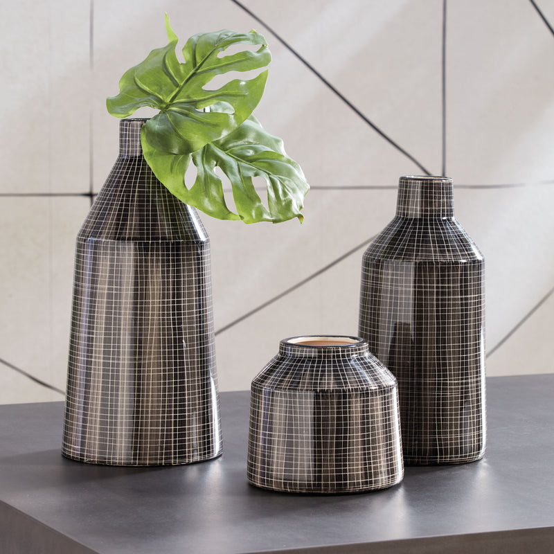 NAPA Home & Garden, IDZI BOTTLE VASE LARGE,NGY505