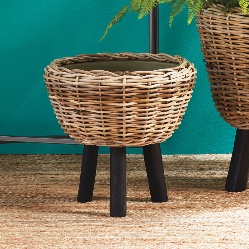 NAPA Home & Garden, WOVEN RATTAN DRY BASKET PLANT RISER 17",NNV426