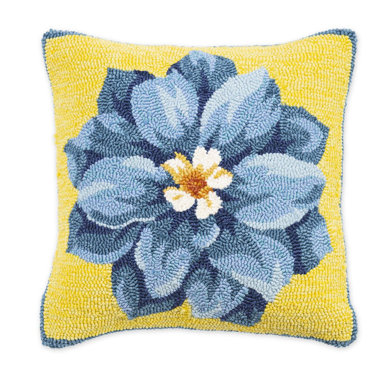 Indoor Outdoor Hooked Pillow Blue Flower 18"x18"
