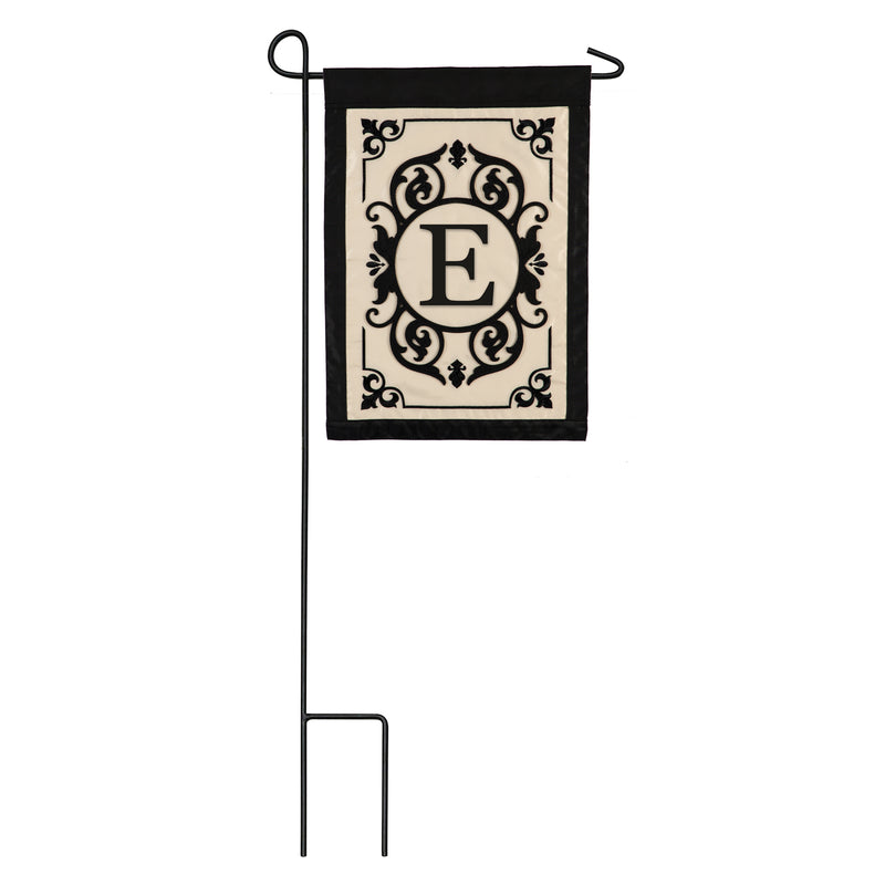 Cambridge Monogram Garden Applique Flag, Letter E,169004e