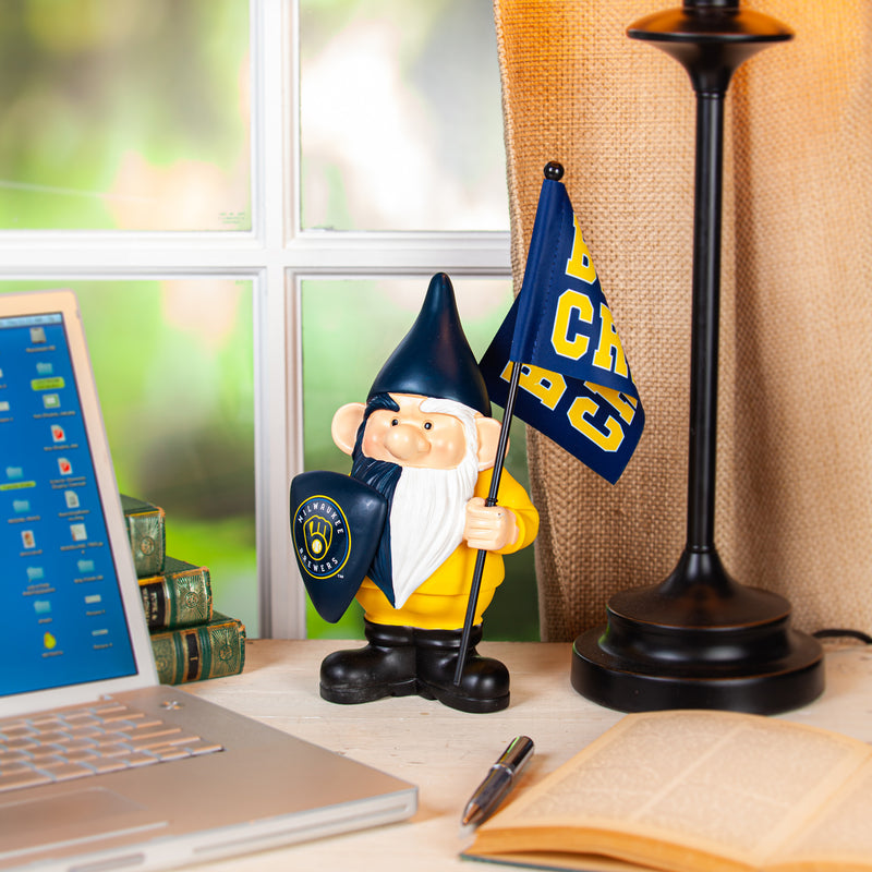 Milwaukee Brewers, Flag Holder Gnome, 6.13"x4.5"x10"inches
